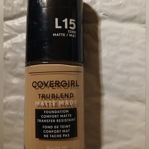 CoverGirl TruBlend Matte Made Foundation